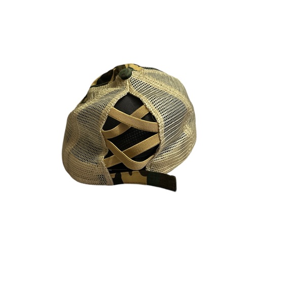 Woman’s Hight Pony Tail Camo Hat - Picture 2 of 2